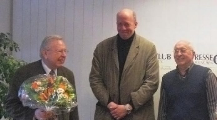 Dietmar Schmidt 75:
Gastgeber von zehntausend Menschen