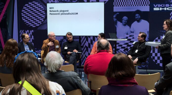 Podiumsdiskussion: Wissenschaftsjournalismus europaweit unter Druck Podiumsdiskussion der EUSJA in Helsinki